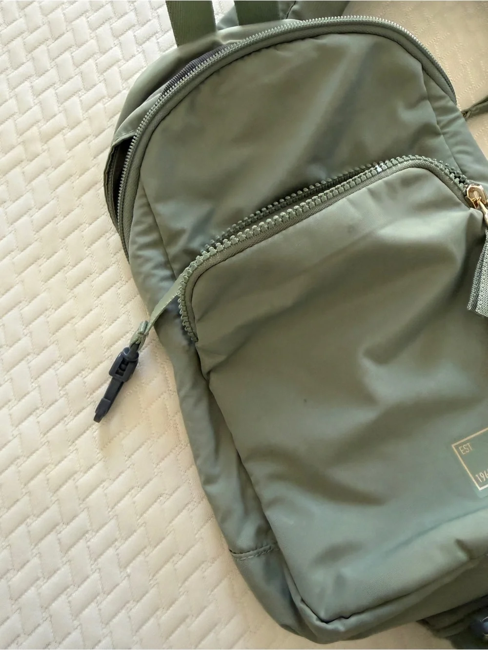 adidas compact sling